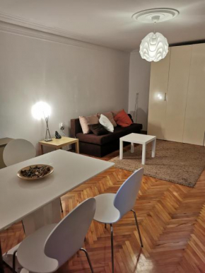 Cosy Garden apartment, center